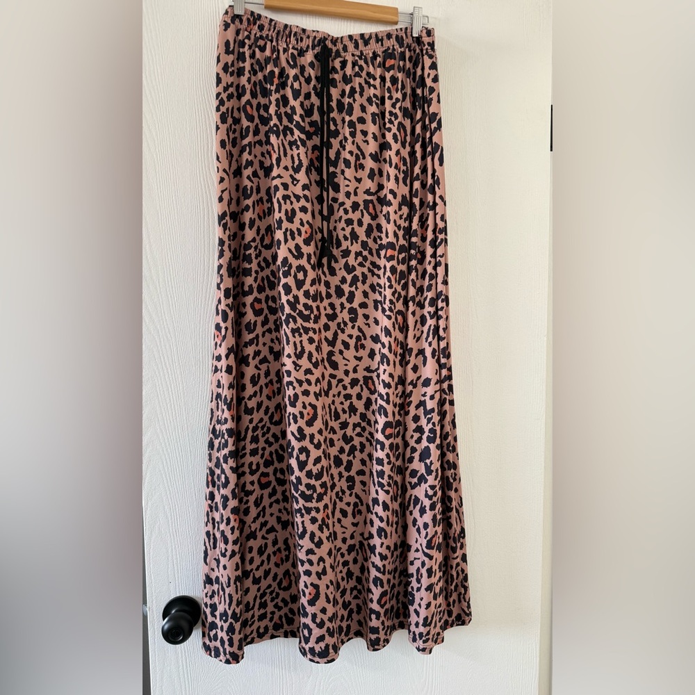 Elegant Animal Print Maxi Skirt